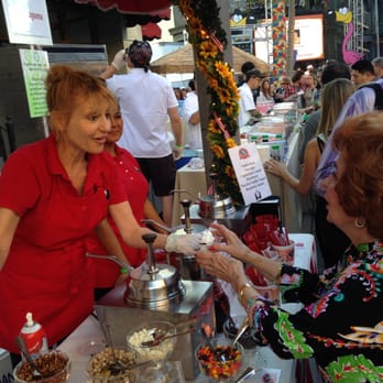 Dandy Don's Ice Cream Sundae Bar Catering - Ice Cream & Frozen Yogurt Near Me - Van Nuys, California