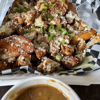 Big's Chicken - Jo-Jos loaded .. can't remember the Menu name - Chicken Wings Near Me - Portland, Oregon