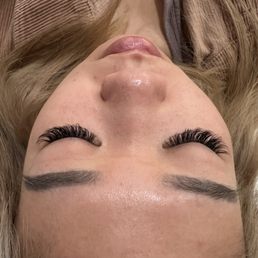 lashes by saiko. wispy hybrid/mini volume lashes by saiko. wispy hybrid/mini volume