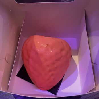 Aurora - Shimmering Delicacies - Fraise d'Amour - Patisserie/Cake Shop Near Me - Los Angeles, California