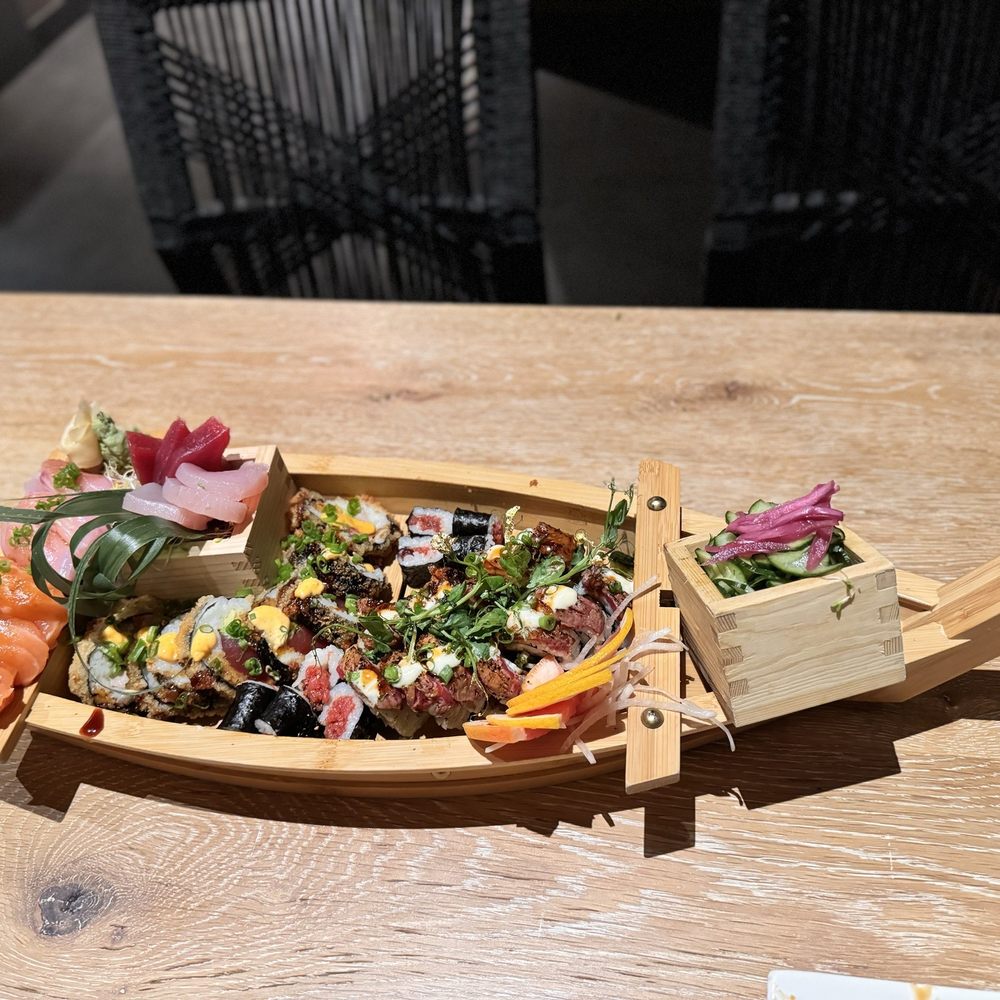 SHIMA Sushi & Champagne - Boat! - Sushi Bars Near Me - Islamorada, Florida SHIMA Sushi & Champagne - Boat! - Sushi Bars Near Me - Islamorada, Florida