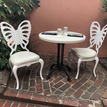 82 Queen - Such a beautiful place to eat! - Southern Near Me - Charleston, South Carolina 82 Queen - Such a beautiful place to eat! - Southern Near Me - Charleston, South Carolina