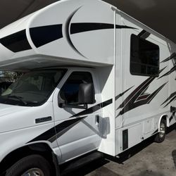 Blue Compass RV - Sarasota