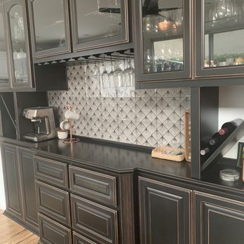 OMG Kitchen & Bath - Built in backsplash tile - Countertop Installation Near Me - Laguna Hills, California OMG Kitchen & Bath - Built in backsplash tile - Countertop Installation Near Me - Laguna Hills, California