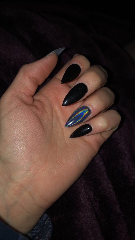 NAIL NGUYEN Updated August 2024 22 Photos & 22 Reviews 711 W 23rd