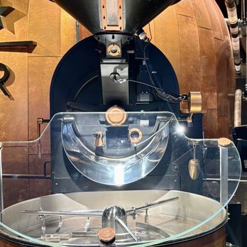 Starbucks Reserve Roastery - Copper Coffee Bean Cask - Coffee Roasteries Near Me - New York, New York