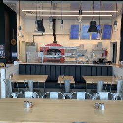 Bravo Pizza - Interior