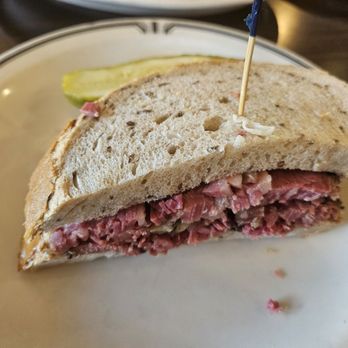 Langer's Delicatessen - Pastrami Sandwich (Half) - Delis Near Me - Los Angeles, California Langer's Delicatessen - Pastrami Sandwich (Half) - Delis Near Me - Los Angeles, California