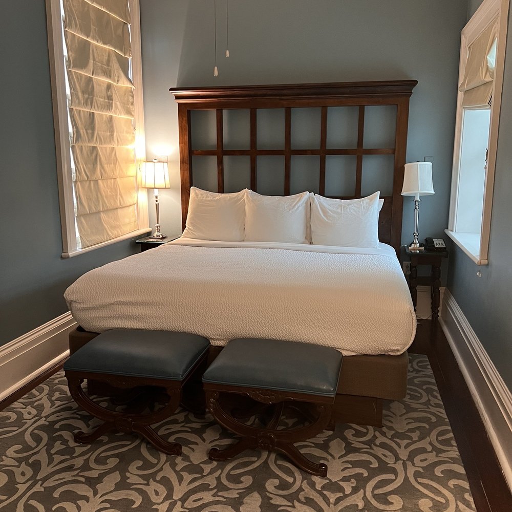 The Marshall House - Bedroom - Hotels Near Me - Savannah, Georgia