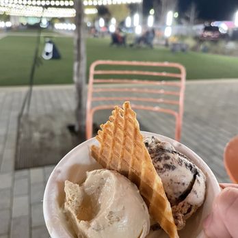 Jeni's Splendid Ice Creams - phone did not eat first - Ice Cream & Frozen Yogurt Near Me - Chapel Hill, North Carolina Jeni's Splendid Ice Creams - phone did not eat first - Ice Cream & Frozen Yogurt Near Me - Chapel Hill, North Carolina