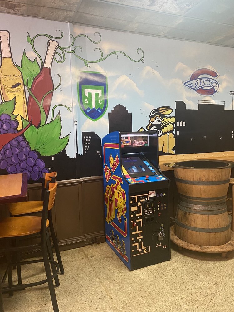 FIELD HOUSE JERKY AND VINE Updated August 2024 18 Photos 36 S