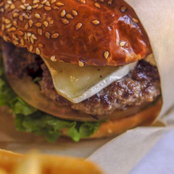 Acme Burger - Acme burger. - Burgers Near Me - Cotati, California