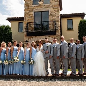 DC Estate Winery - Front of the tasting room Photo Credit: Ryan Benshiemer, Ideal Impressions - Wedding Planning Near Me - South Beloit, Illinois
