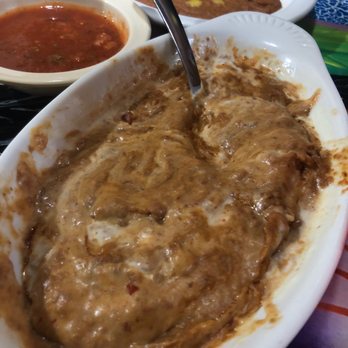El Maguey - Bean dip is too much bean and not enough cheese. Not good. - Mexican Near Me - Hixson, Tennessee