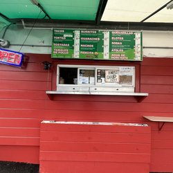 Tacos Don Nacho - Window where you order and menu board