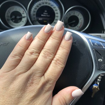 Sunrise Nails & Spa - Lisa is the best , I love the way she do my nails and my eyebrows....always very sweet Im establish customer - Nail Salons Near Me - Plantation, Florida