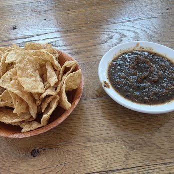 Rosario's ComidaMex & Bar - chips & salsa - Mexican Near Me - San Antonio, Texas