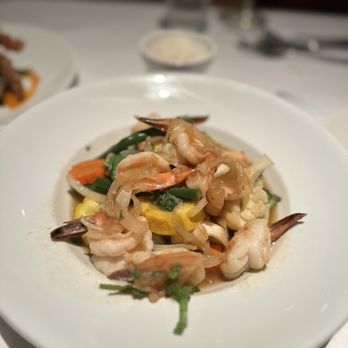 Cafe Minh - Shrimp stir fry - Asian Fusion Near Me - New Orleans, Louisiana