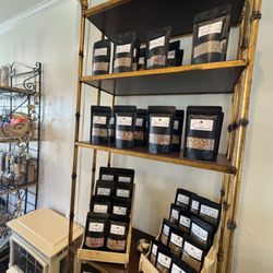 Kama Loka - Housemade teas at Kama Loka