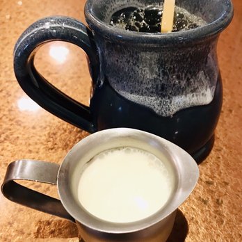 Another Broken Egg Cafe - Breakfast & Brunch Near Me - Burbank, California