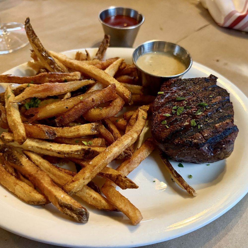 Circa 1875 - Steak Frites (filet) - Pubs Near Me - Savannah, Georgia