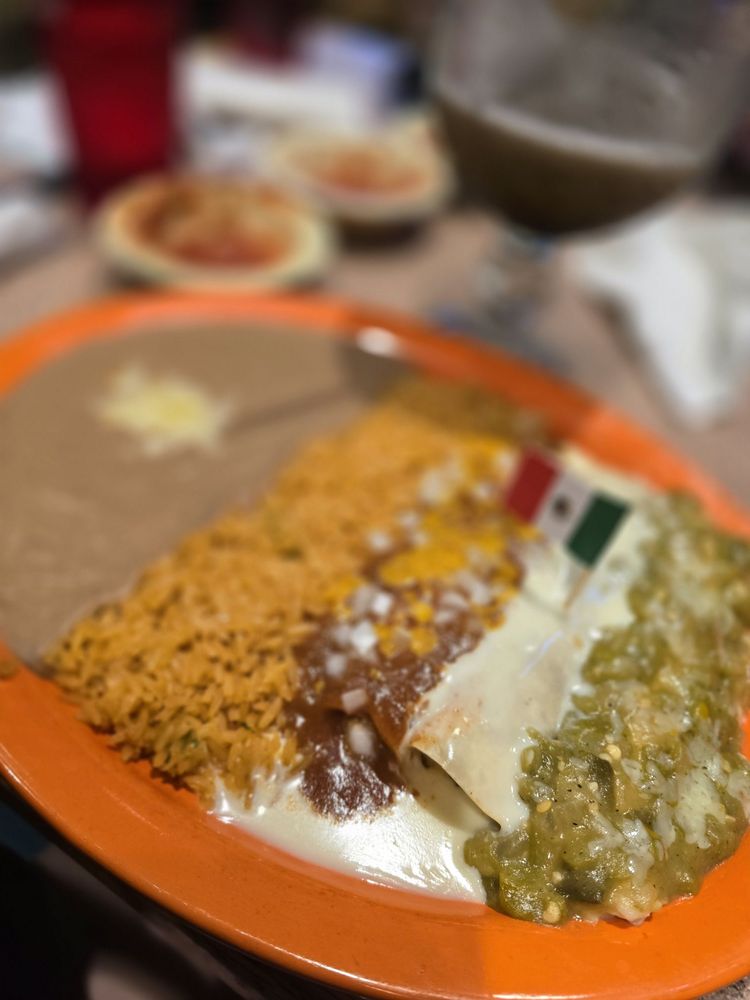 Social spots from Jose's Mexican Restaurant