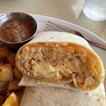 Sidewalk Cafe - Spicy chorizo breakfast burrito - Tacos Near Me - Venice, California