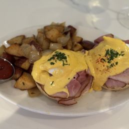Eggs Benedict