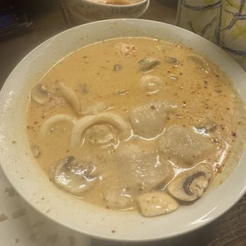 Poom Thai Cuisine - Fisherman's Seafood Chowder - Thai Near Me - Santa Monica, California