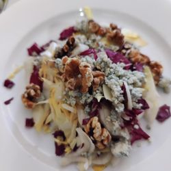 Crabtree's Restaurant - Roasted Walnut Salad (Split Portion)