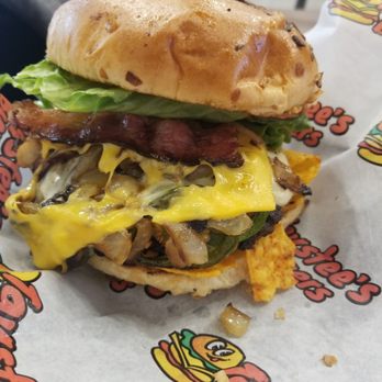Taystee's Burgers - Notch o cheese burger - Burgers Near Me - Dearborn Heights, Michigan Taystee's Burgers - Notch o cheese burger - Burgers Near Me - Dearborn Heights, Michigan