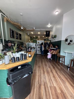 Dolly's Coffee Shop by null