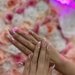 L A Nail Bar & Lashes