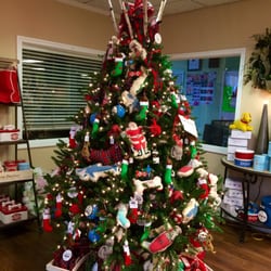 Nanz & Kraft Florists - My favorite tree - pre decorated with dog toys! The whole corner was dedicated to dogs!