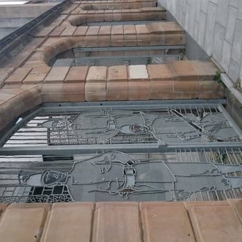 Fireman Gates - Landmarks & Historical Buildings Near Me - Glasgow, GLG