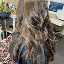 Shampoo's Salon - Low Lights