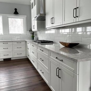 Great 8 Construction - a kitchen with white cabinets - General Contractors Near Me - Sherwood Park, Alberta Great 8 Construction - a kitchen with white cabinets - General Contractors Near Me - Sherwood Park, Alberta