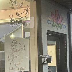 Panaderia Sarita 2 - Front door