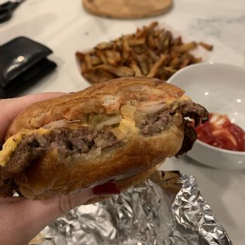The Region - Handcrafted Hamburgers - Regionette Burger - Burgers Near Me - Chicago, Illinois