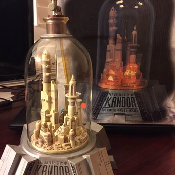 Southern California Comics - The city of Kandor with no lighting effects. - Comic Books Near Me - San Diego, California