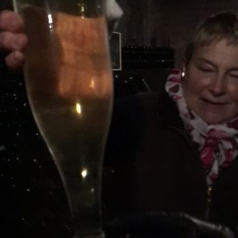 Champagne Castelger - 5th generation proprietor answers every question through each of the many steps involved in champagne making - Wineries Near Me - Vauciennes, 51