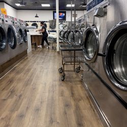 Beachside Del Mar Laundromat