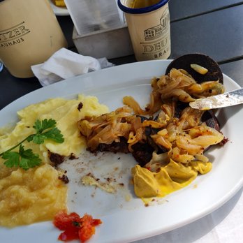 Deutzer Brauhaus - "Himmel un Ääd" gebratene Blutwurst/ Kartoffel püree Apfelkompott Schmorzwiebeln  sooo unglaublich lecker - German Near Me - Cologne, NW