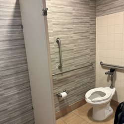 Courtyard by Marriott Chapel Hill - Missing door to handicap restroom