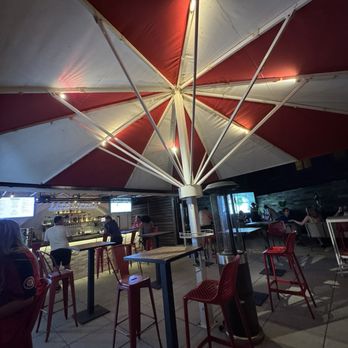 Catahoula DC - Wine terrace - Cajun/Creole Near Me - Washington, DC, District of Columbia