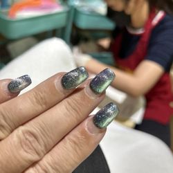 Elaine's Nails - Grown out - no lift - unicorn cat eye nails