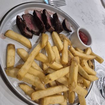 The Lakehouse - Steak frites - New American Near Me - Bellevue, Washington The Lakehouse - Steak frites - New American Near Me - Bellevue, Washington