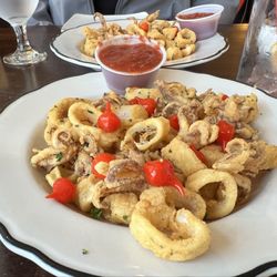 Wallie’s - Calamari
