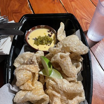 Maui Brewing - Chicharrones with dipping sauce - Brewpubs Near Me - Lahaina, Hawaii Maui Brewing - Chicharrones with dipping sauce - Brewpubs Near Me - Lahaina, Hawaii