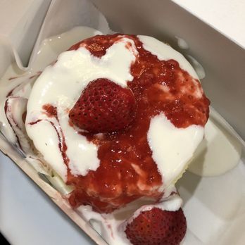 Feng Cha Teahouse - Strawberry Princess Milk Foam Cake - Desserts Near Me - Newark, California